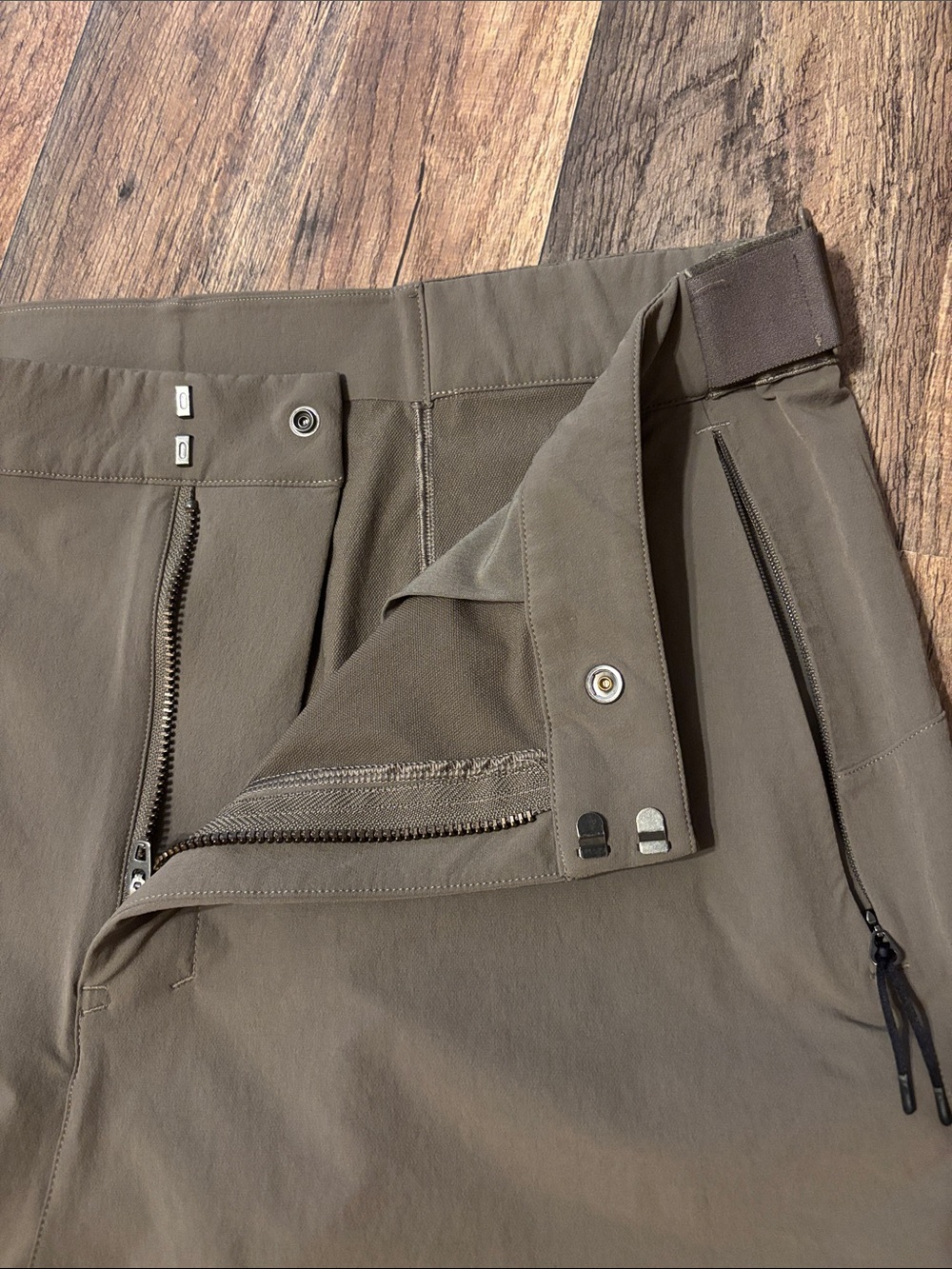 Lululemon Lab Olive Green Esker Trouser Casual Pants size 10 - Picture 7 of 15